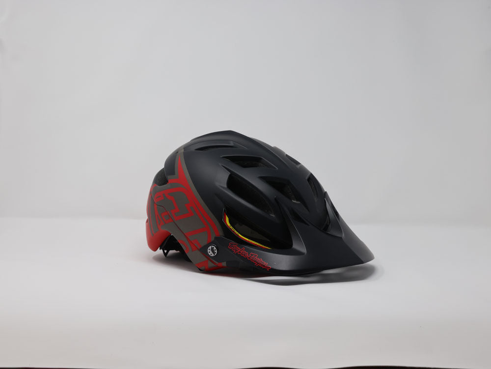 TROY LEE DESIGNS A1 MIPS; CLASSIC BLACK / RED SMALL